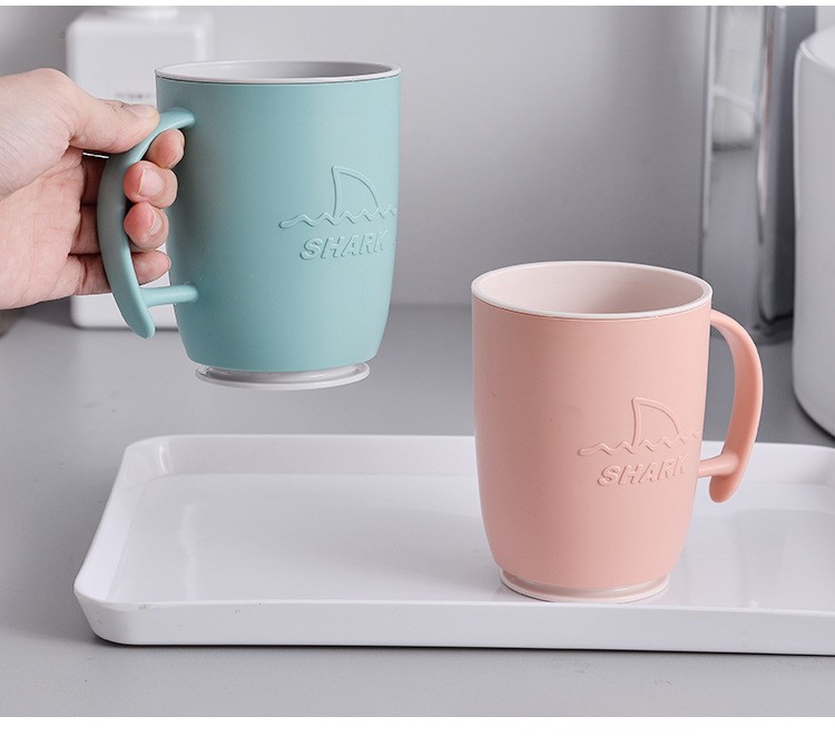 Household shark-patterned toothbrush, toiletry cup and mouthpiece detail image 12