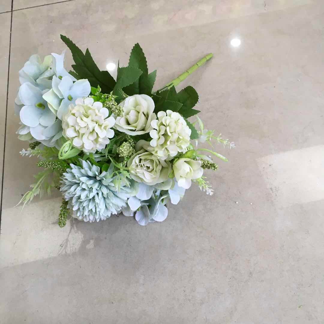 Wholesale of 7-pronged new and beautiful roses for living room artificial flower and artificial flower decoration pic 1