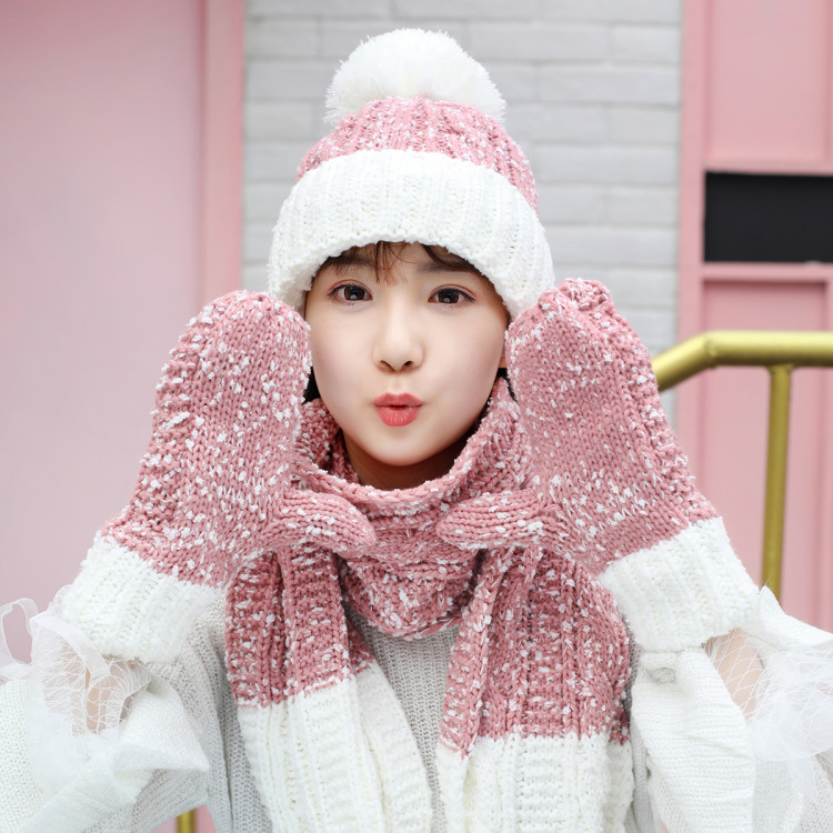Winter Adult Hat, Scarf, Gloves And Hat Set details Picture