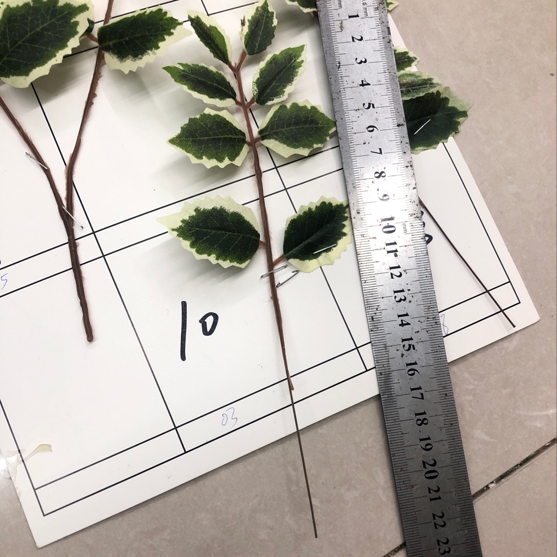 Christmas Leaf No. 10