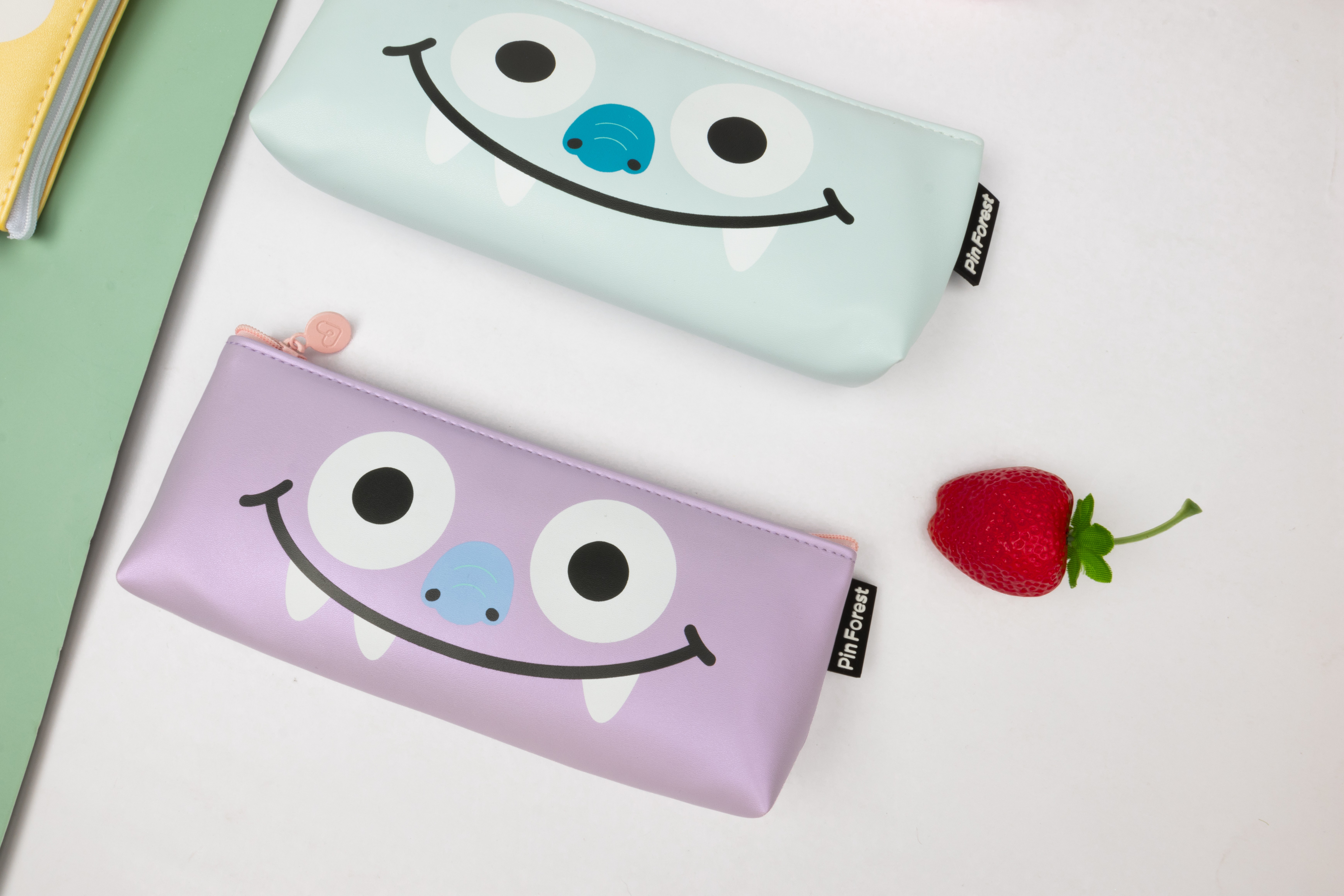 小怪兽倒梯形笔袋