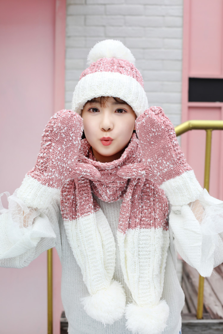 Winter Adult Hat, Scarf, Gloves And Hat Set full figure