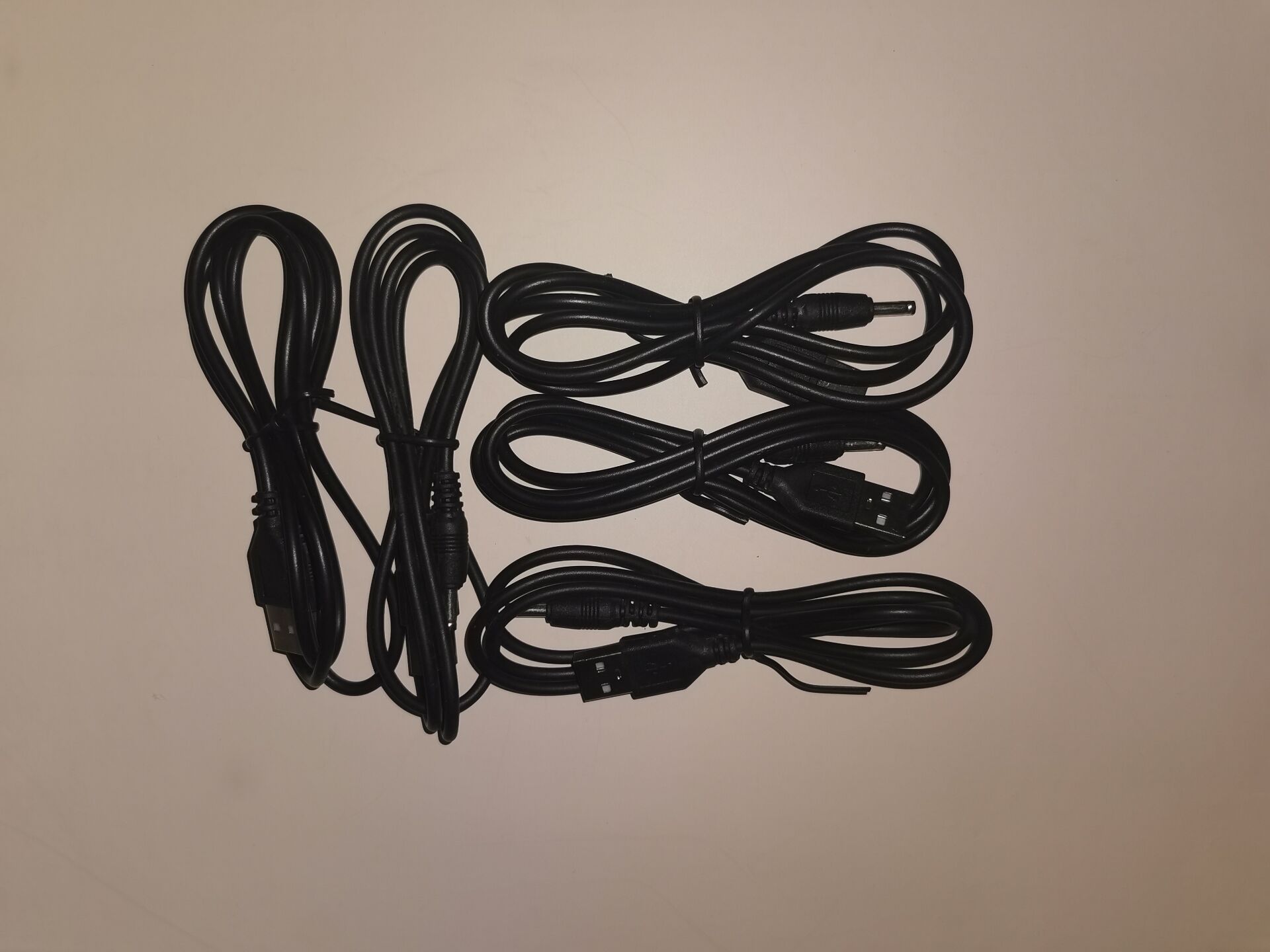 手电筒USB数据线图