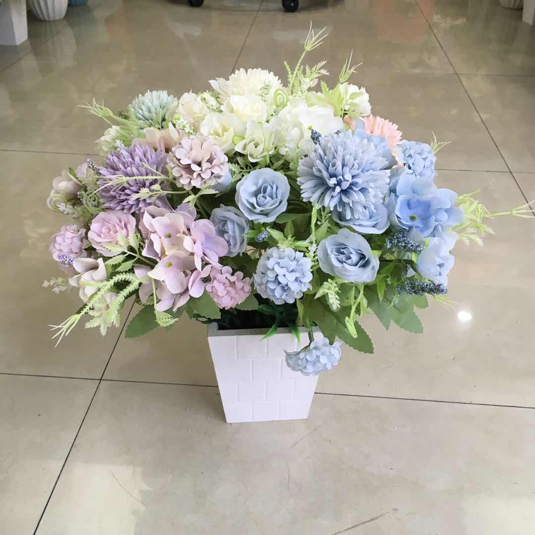Wholesale of 7-pronged new and beautiful roses for living room artificial flower and artificial flower decoration details Picture