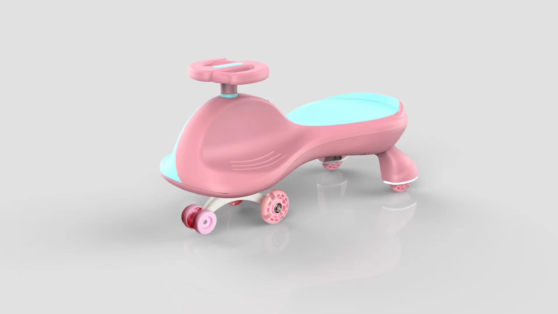 拼色扭扭车玩具车白底实物图