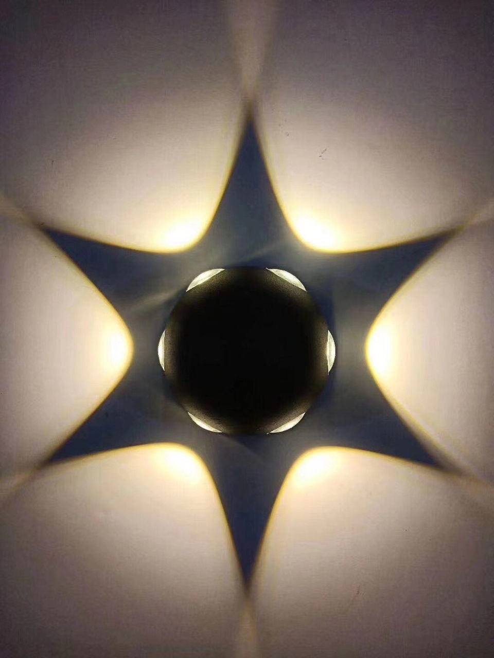Outdoor aluminum tube wall lamp thumbnail