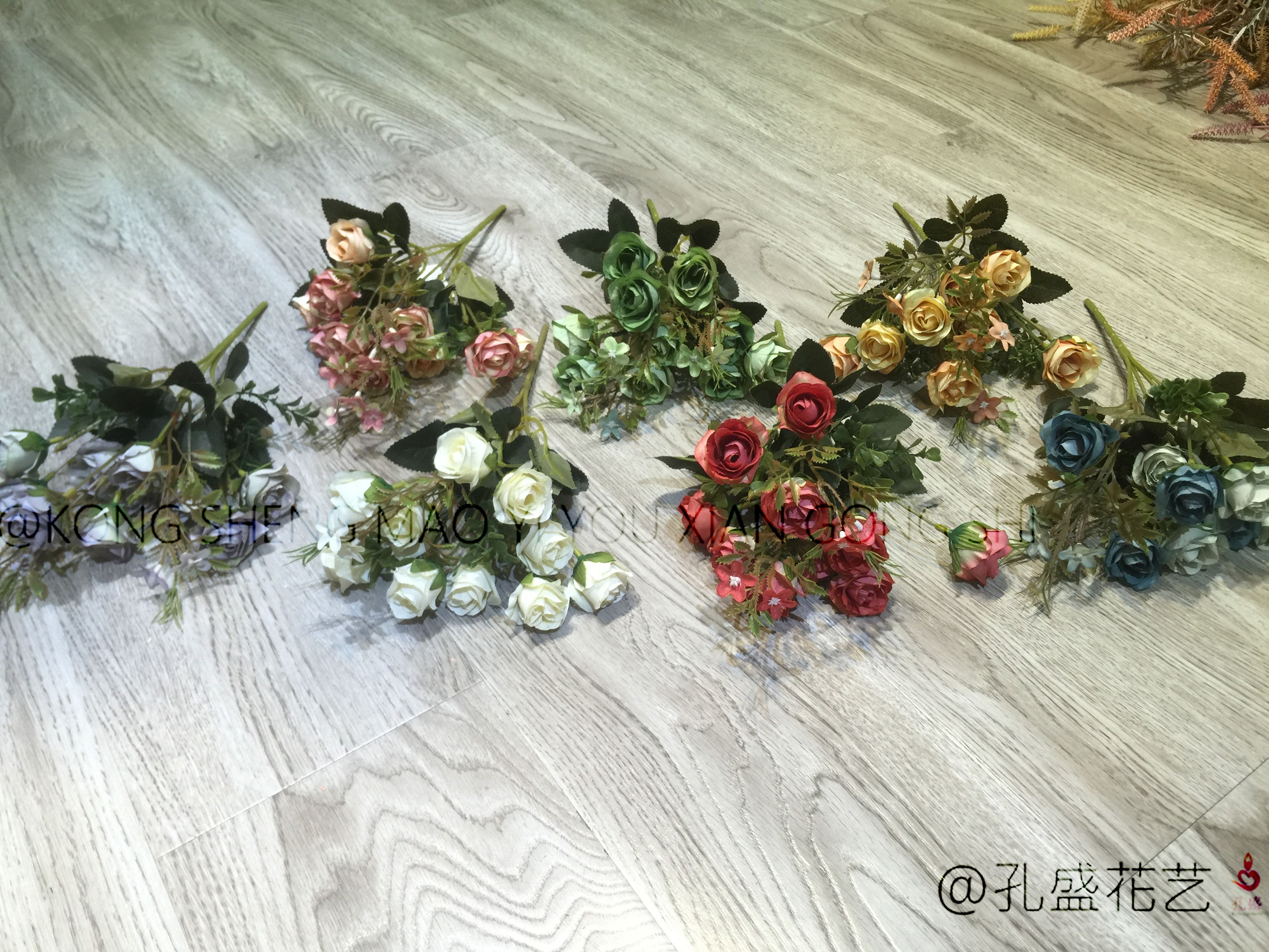 Nordic-style small roses