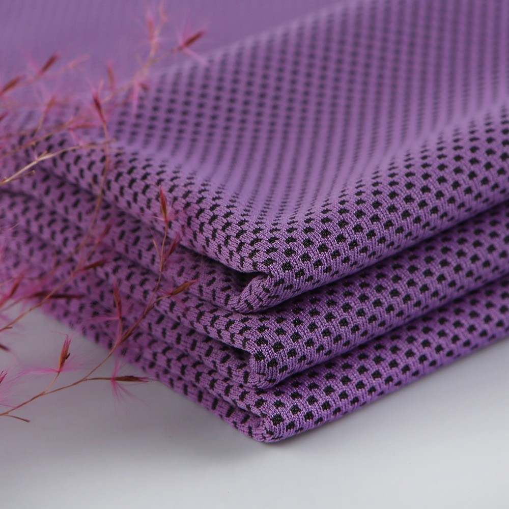 Polyester and brocade moisture-absorbing and cold-sensing fabric for sports, cold-sensing towels, cushions, and jerseys in various colors are available in stock detail image 5