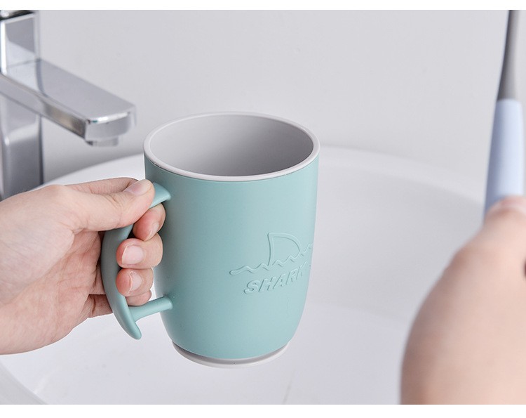 Household shark-patterned toothbrush, toiletry cup and mouthpiece detail image 11
