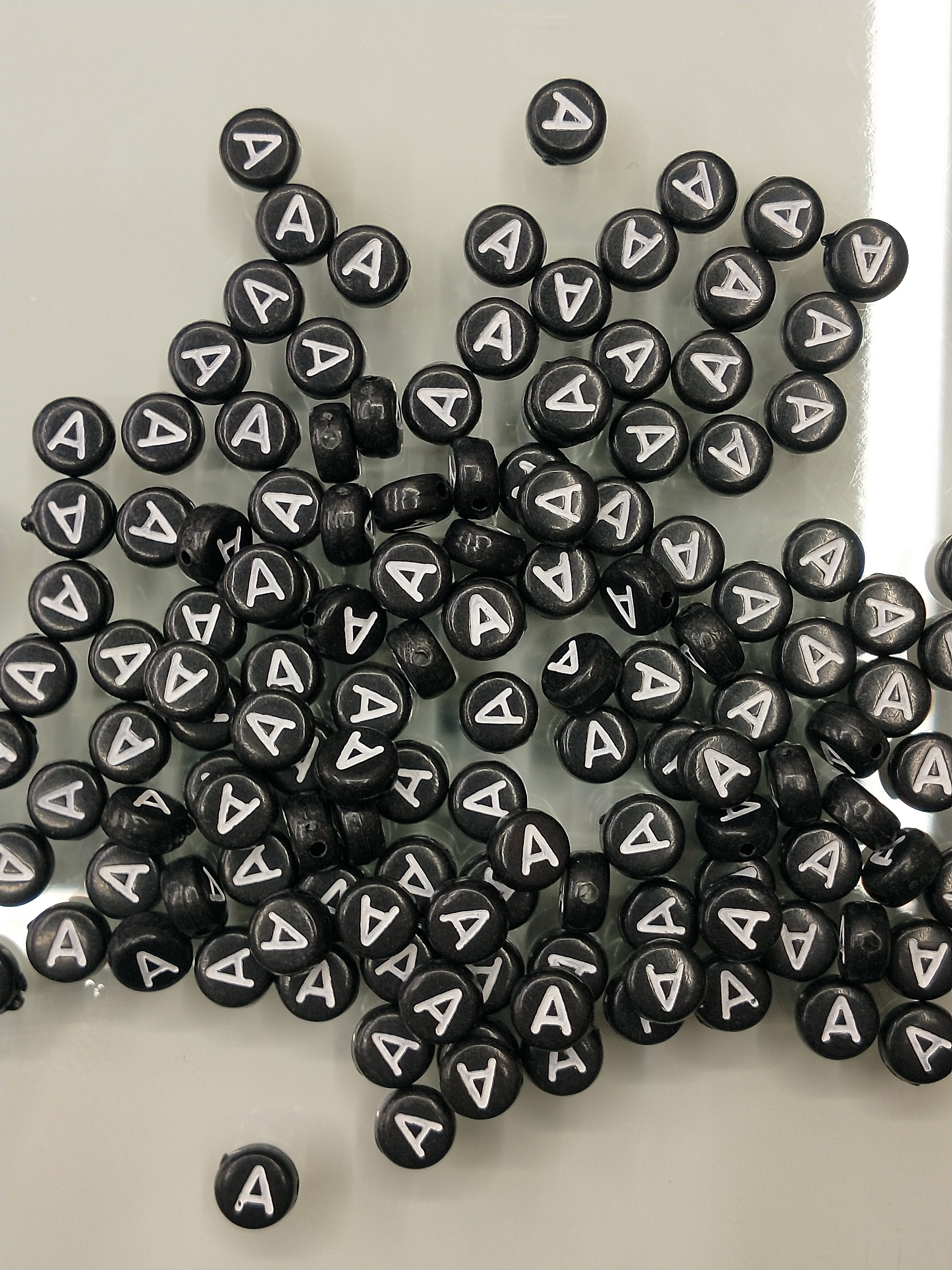 4✖️7mm黑➕白单字母产品图