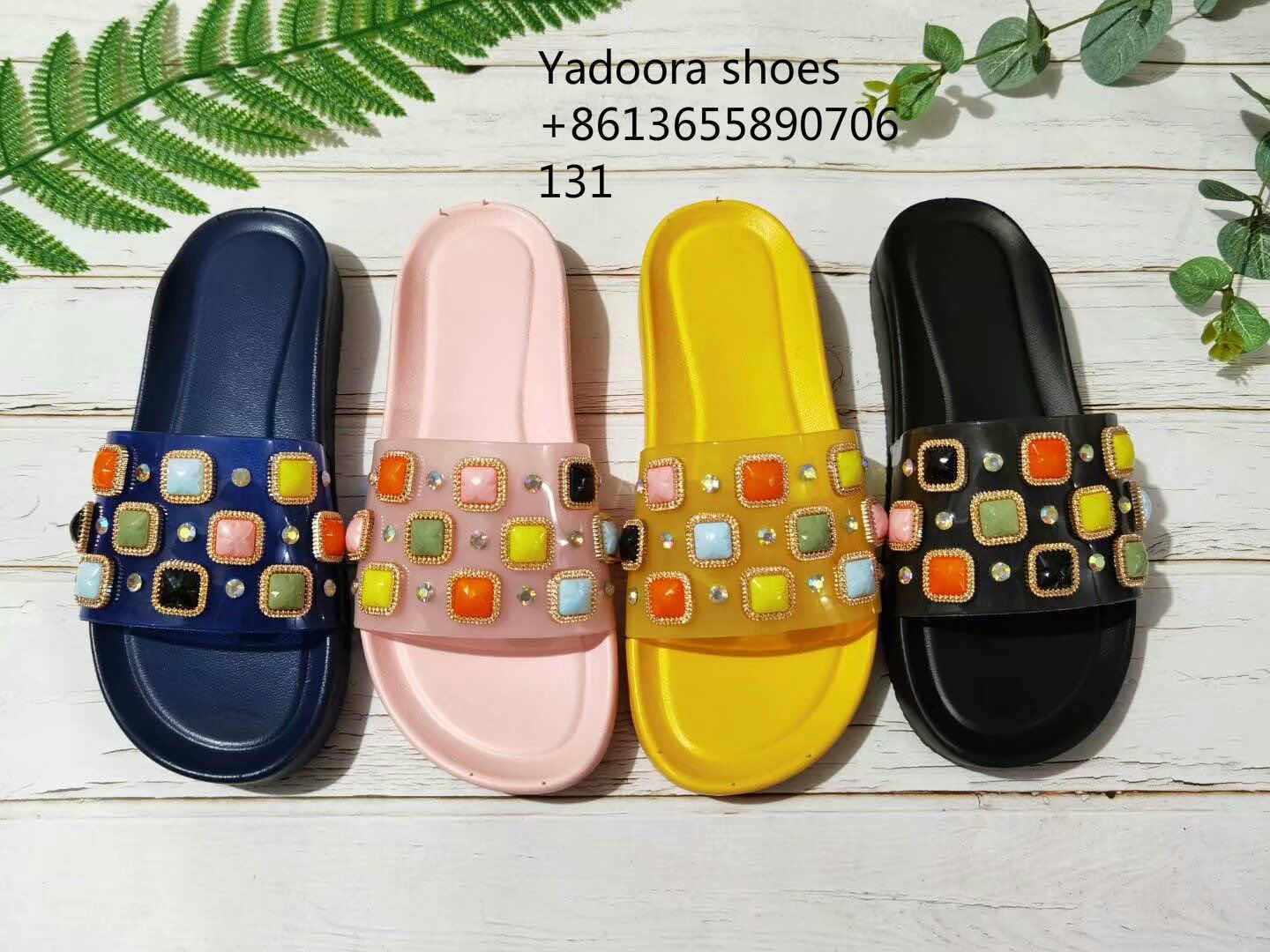 Women's fashion studded pearl slippers