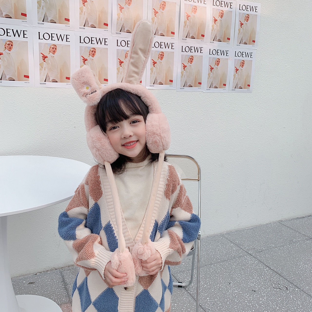 Chrysanthemum ear cups