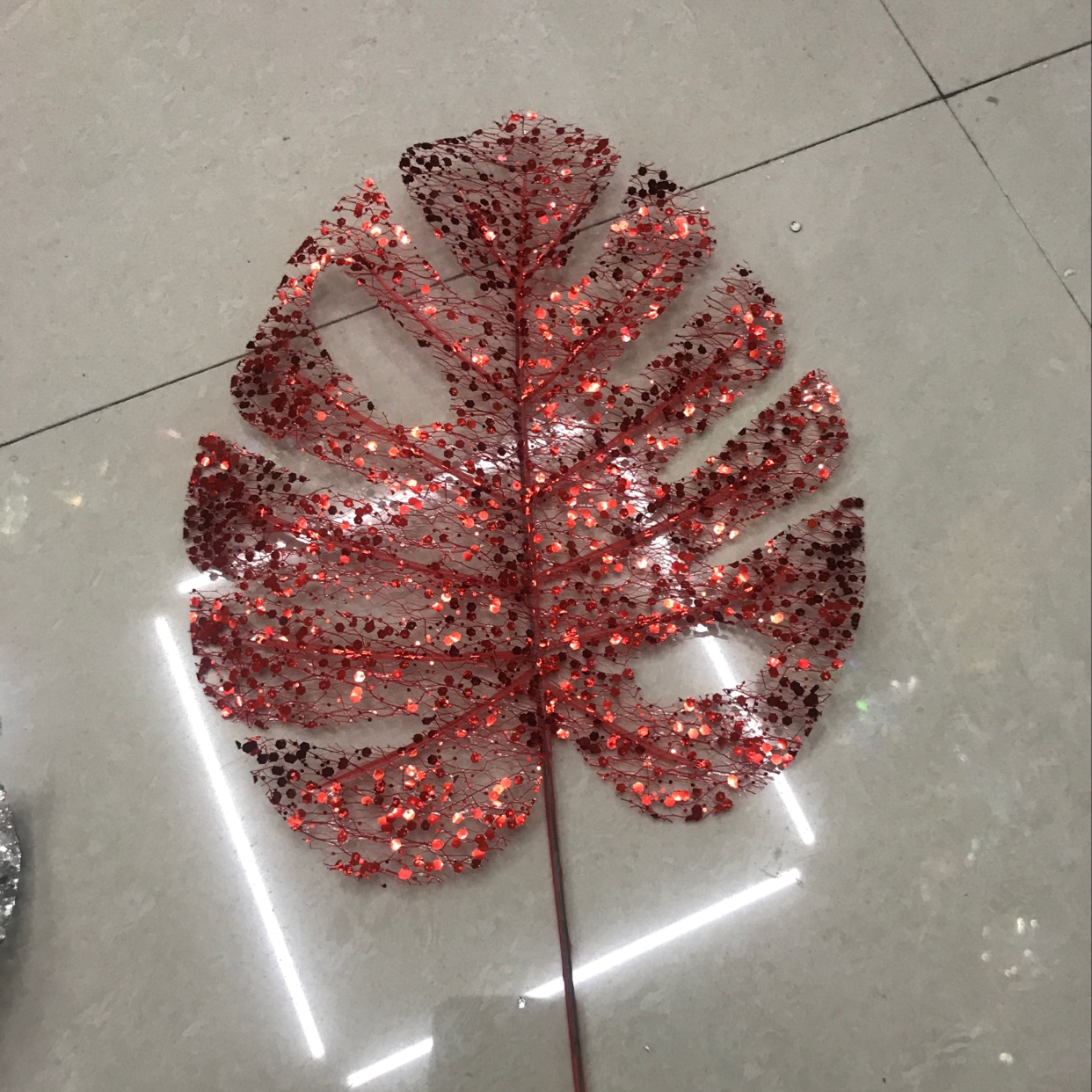 Large turtle shell leaves with red dot diamonds