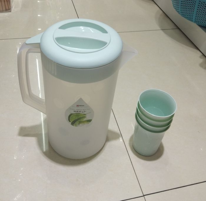 6201-4#塑料家用冷水壶带四杯