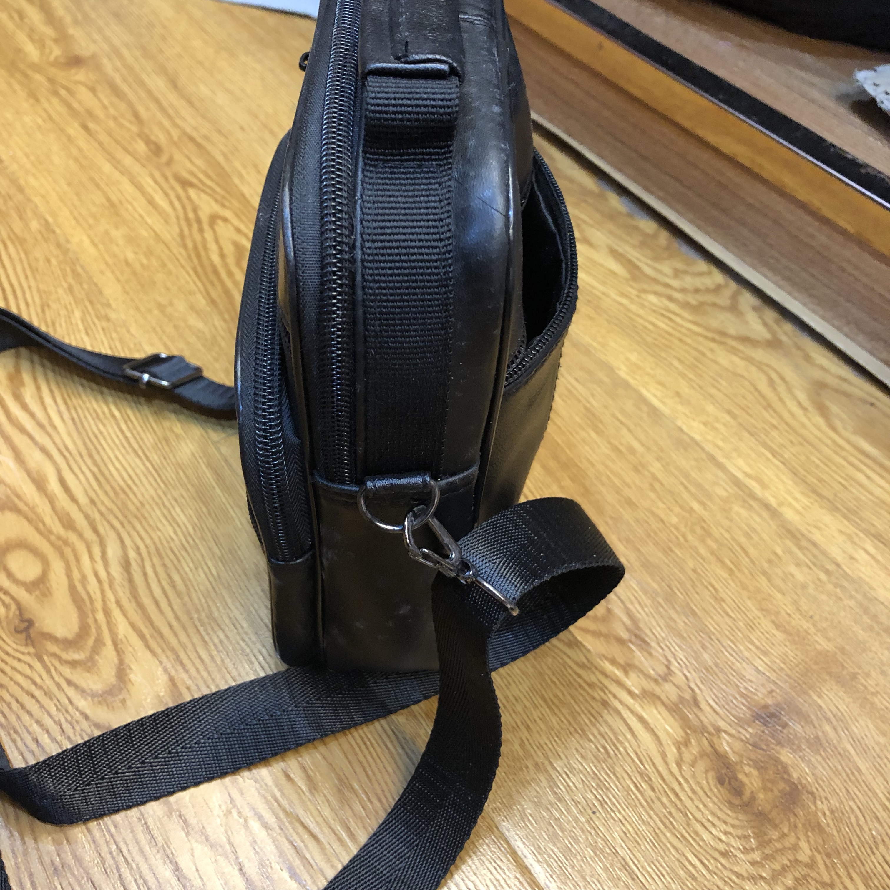 真皮女包实物图