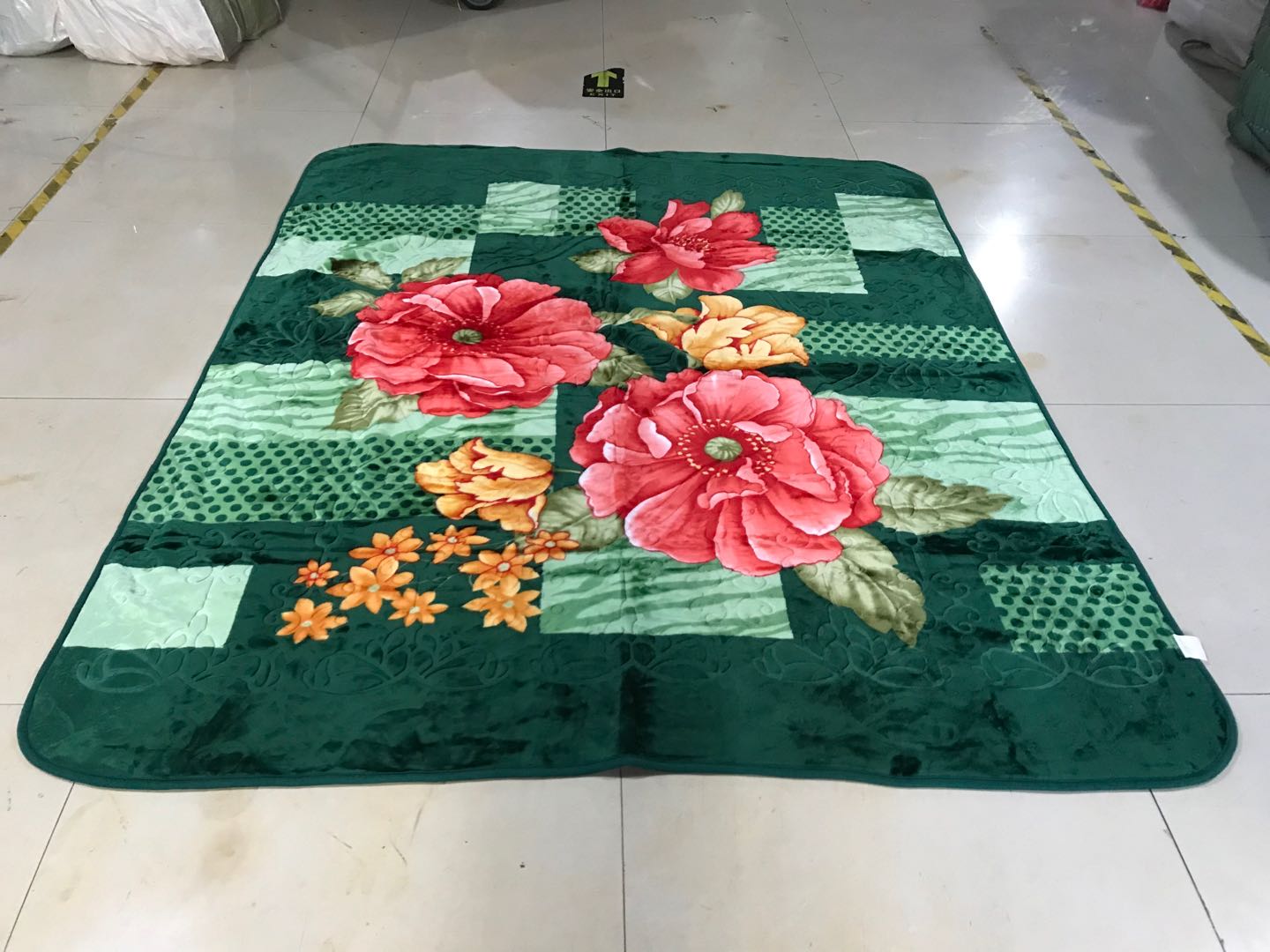 Wholesale Foreign Trade Blanket Flannel Coral Velvet Raschel Blanket Size Can Be Customized Color 79 Specification drawing