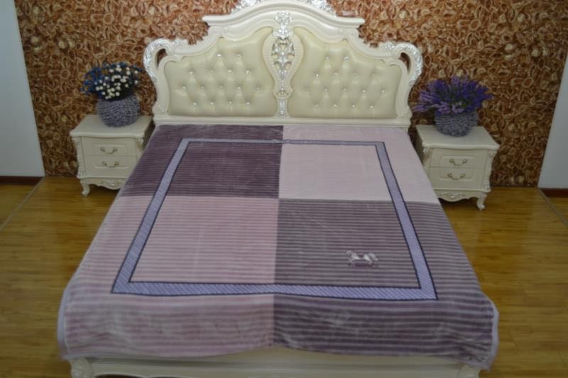 Wholesale Blanket Flannel Coral Velvet Raschel Blanket Size Can Be Customized Color 32 undefined