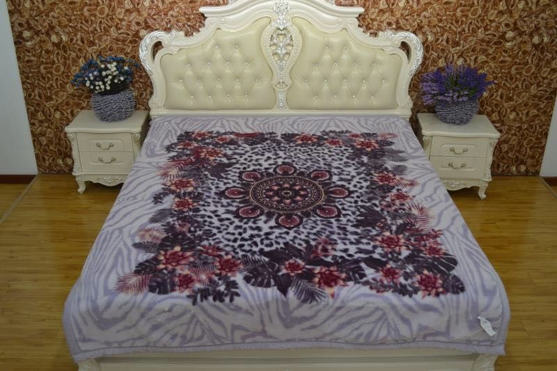厂家批发外贸毛毯绒毯法兰绒珊瑚绒拉舍尔毛毯尺寸可定制花色36详情图3