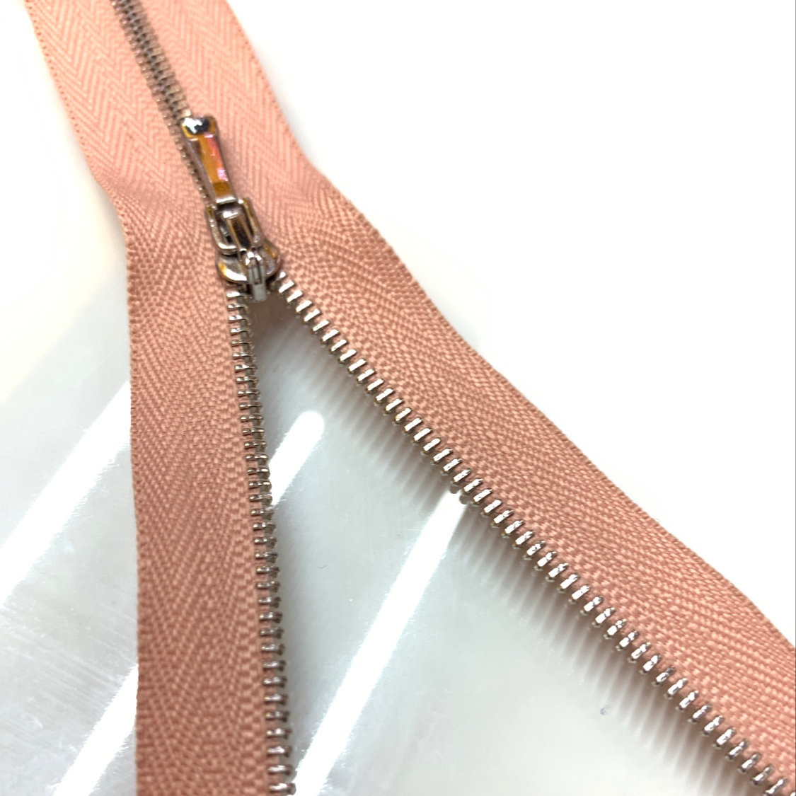 辅料/拉链/金属白底实物图