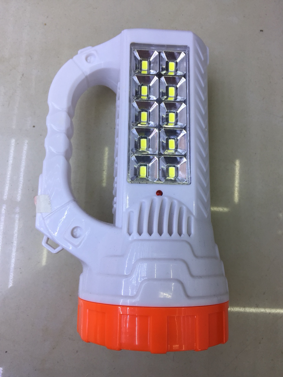 Model 8721 portable lamp