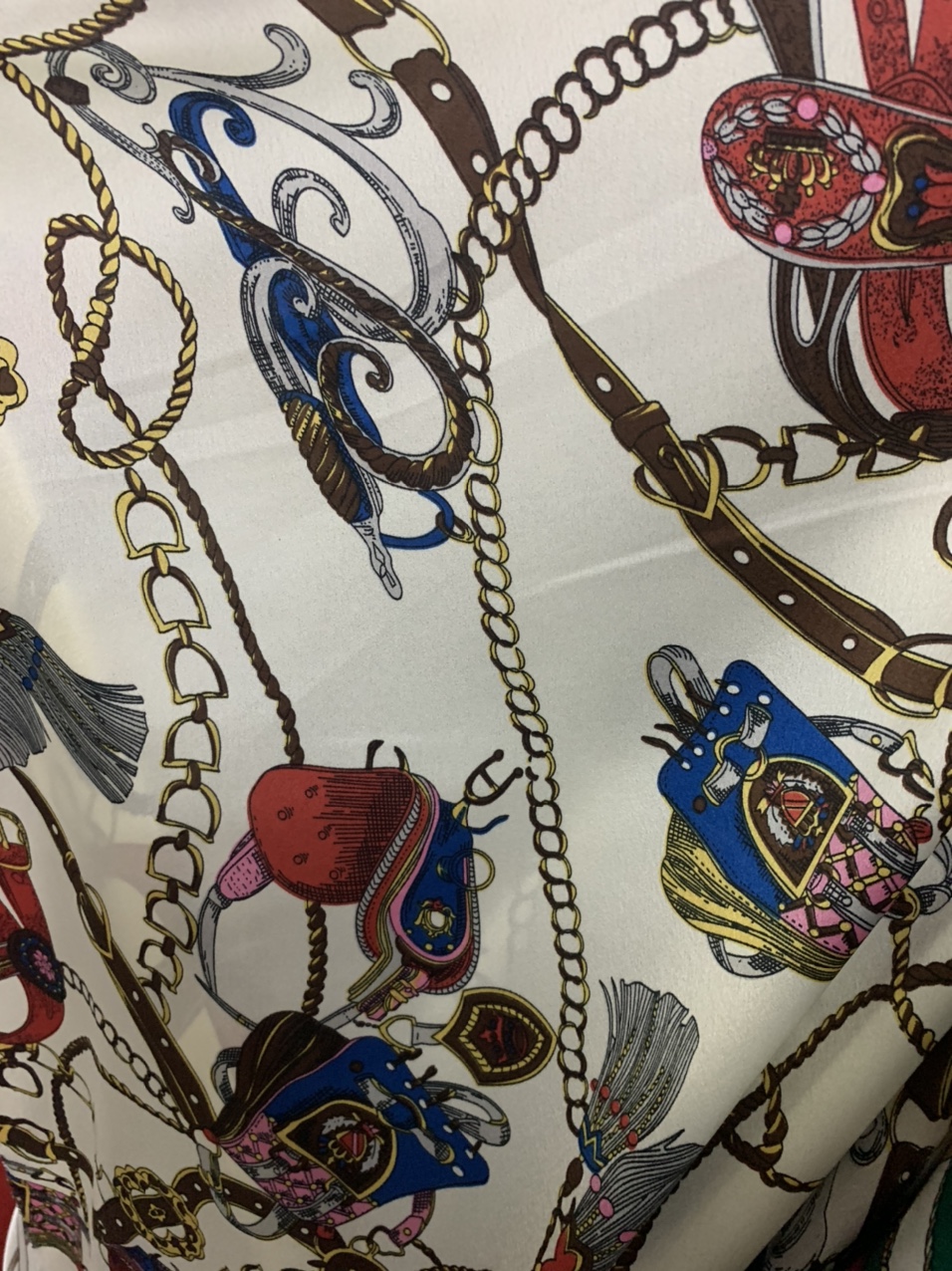 缎面仿真丝服装围巾头饰面料3