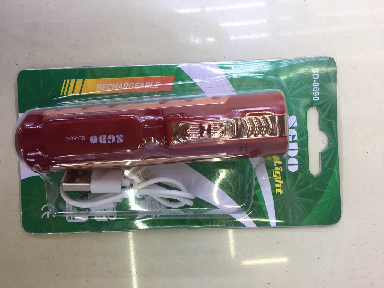 Model 8690 lithium battery flashlight