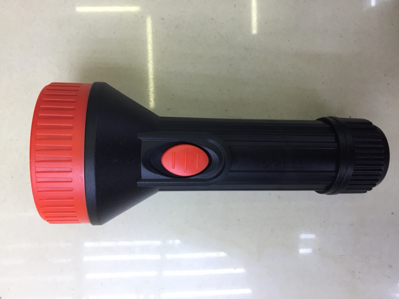 Modelo 8860 linterna con batería