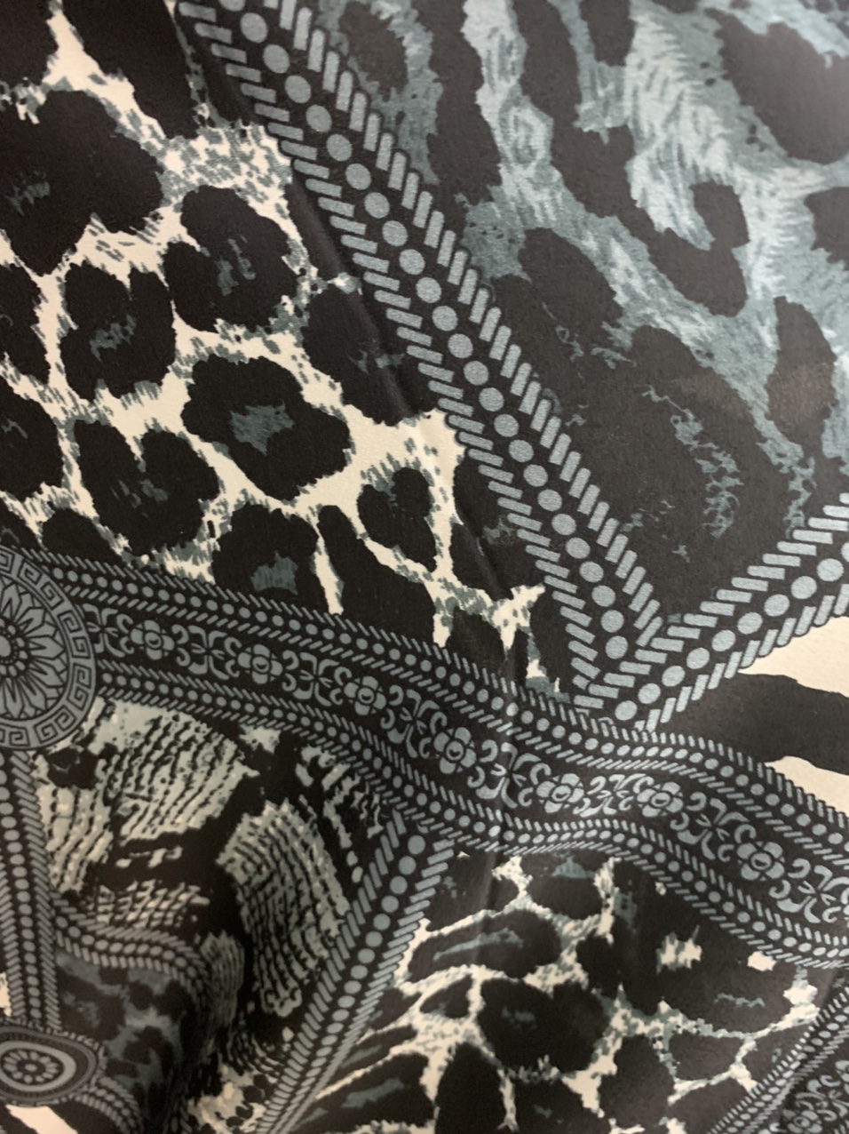 缎面仿真丝服装围巾头饰面料8