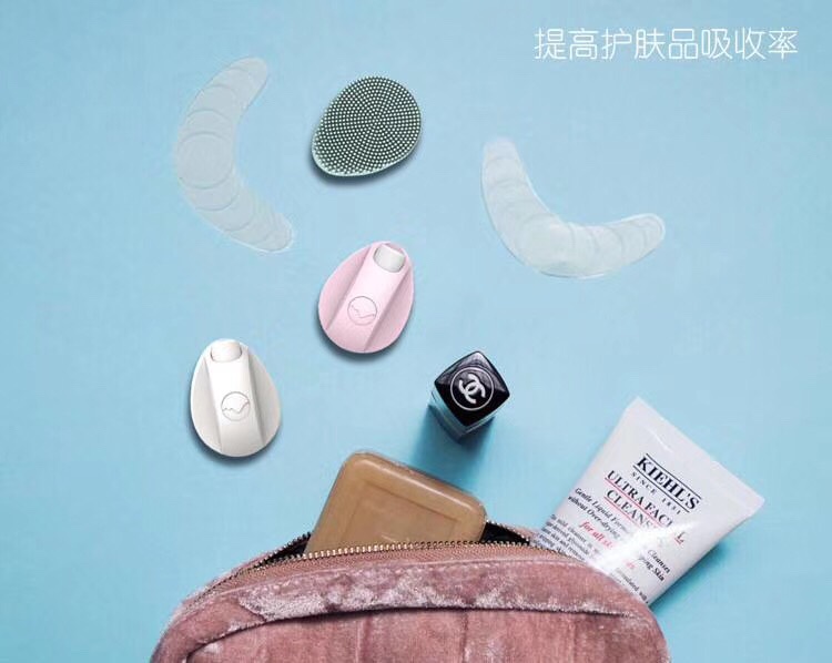 Miniature facial cleanser thumbnail