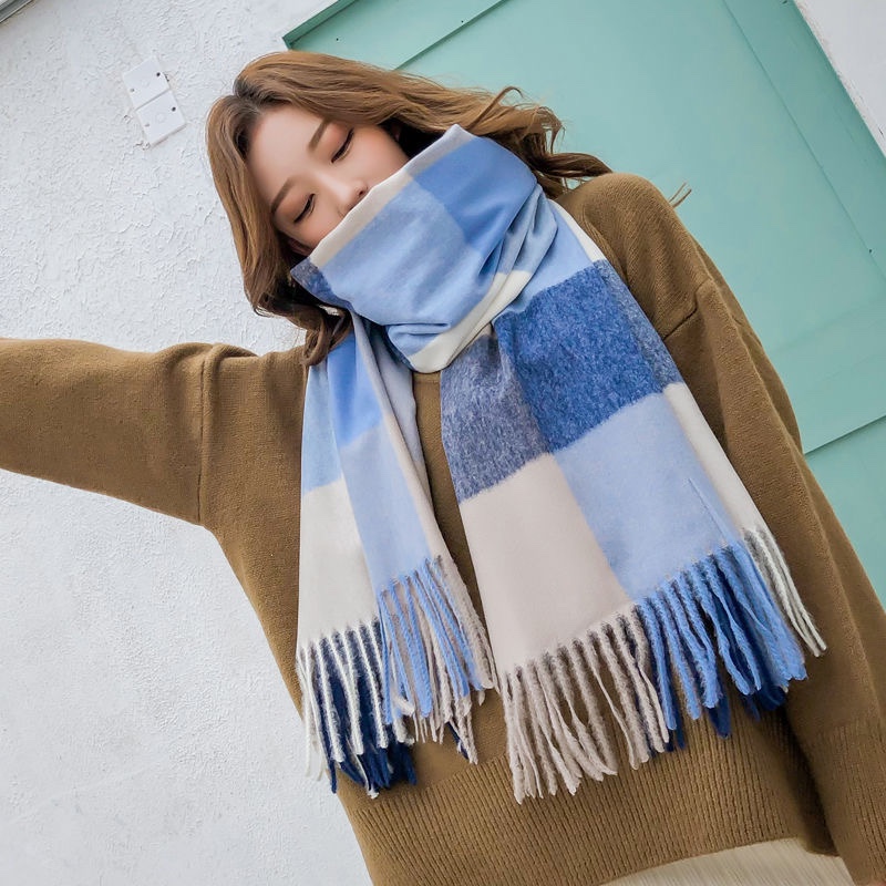 Factory direct sales of winter checked scarves wholesale for foreign trade Application Scenario