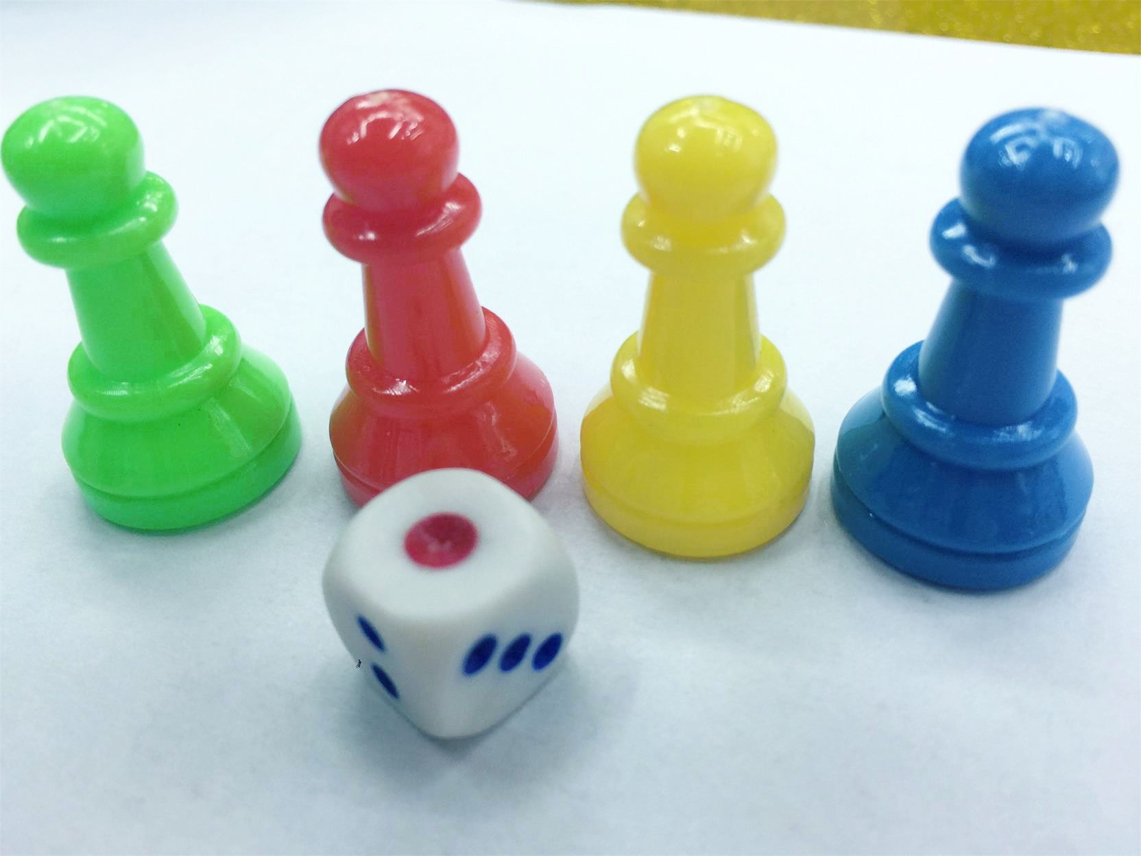 Supply 30MM plastic chessman jump chessman Flying chessman plastic accessories thumbnail