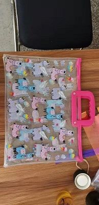 The manufacturer supplies fluorescent file bags and can customize them according to samples