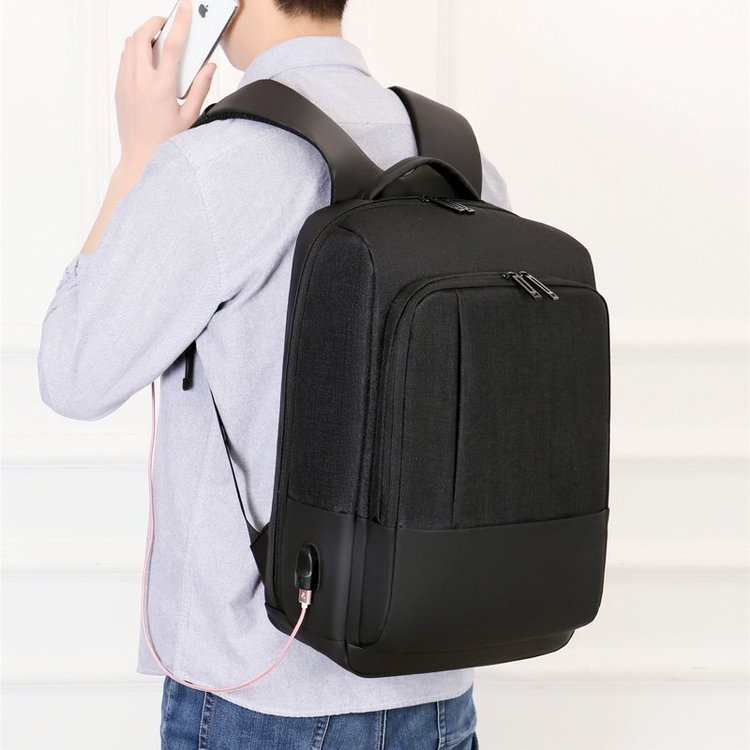 精致百搭，爆款时尚双肩包男士双肩包大容量双肩包出差旅行背包中学生书包电脑包 鼎赫箱包 DH-8021白底实物图