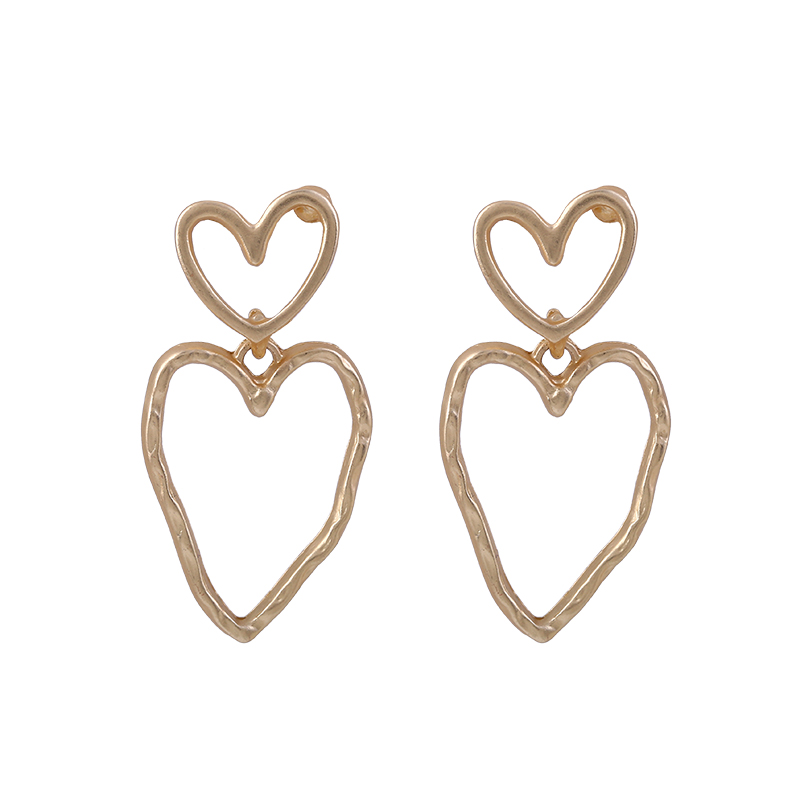 Korean style simple, elegant and sweet earrings for girls, metal hollowed-out heart-shaped stud earrings B175 undefined