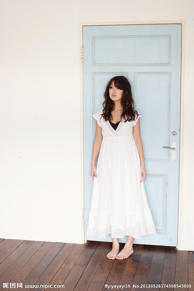 休闲装夏款短袖混纺材质韩版均码女士潮流款纯白连衣裙图