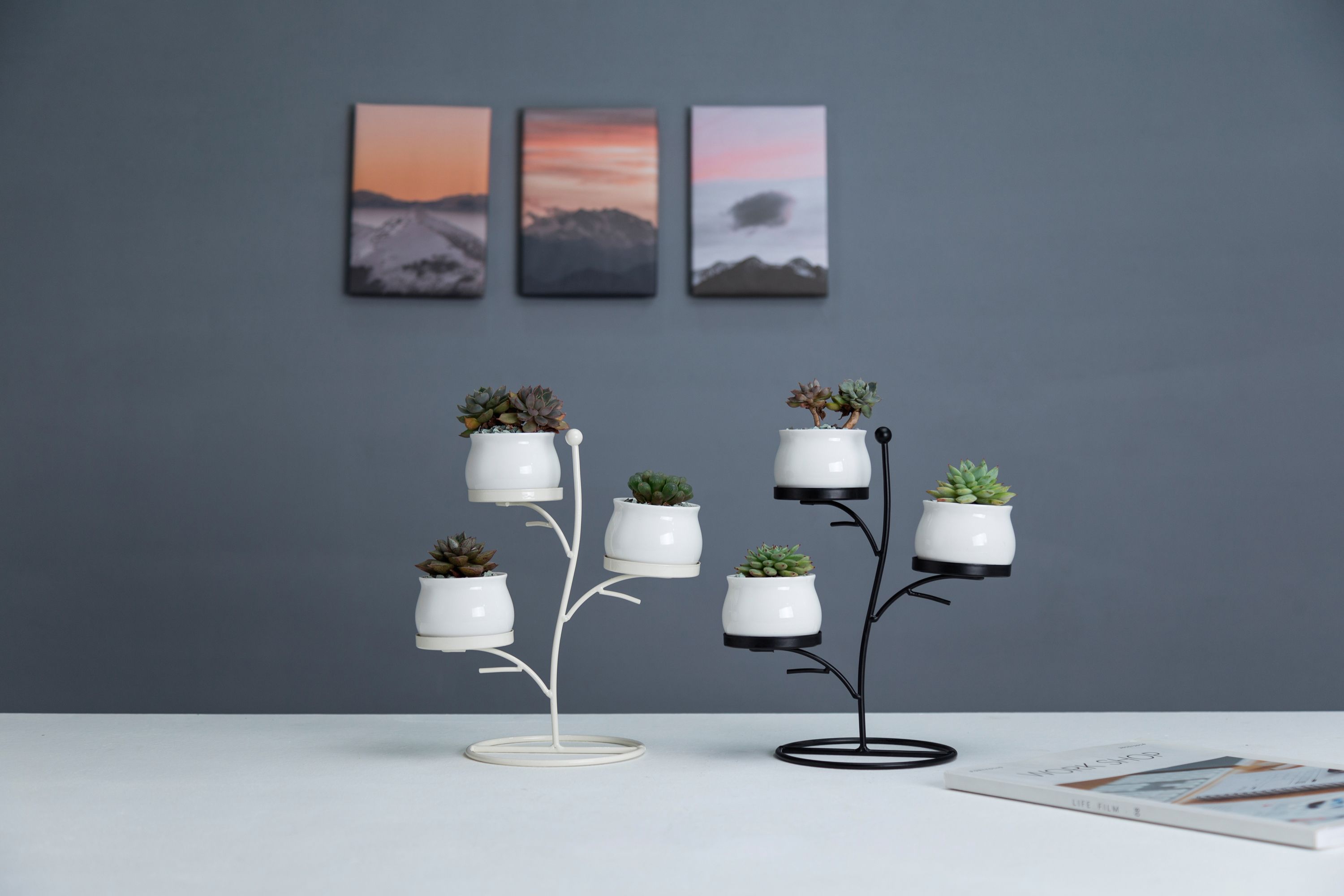 Simple tie Yi landing flower frame living room green plant flower arranger light luxury home indoor metal decoration furnishing tie Yi flowerpot flower frame vase tree thumbnail