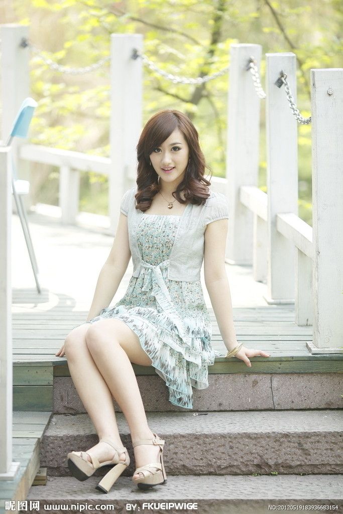 休闲装夏款短袖混纺材质韩版均码女士潮流款青色连衣裙图