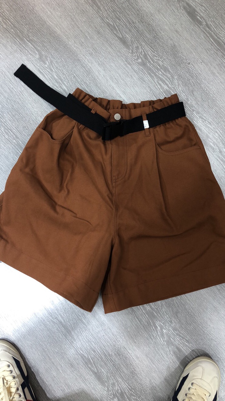 Korean style slim shorts thumbnail