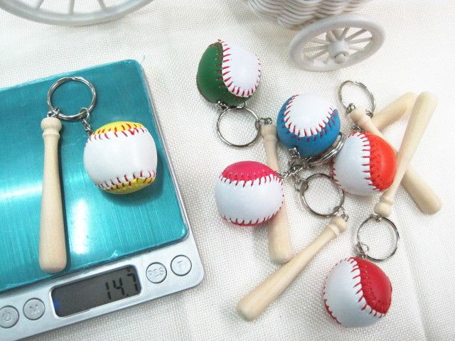 棒球钥匙扣挂件跨境运动纪念品批发仿真迷你体育用品棒球钥匙圈细节图