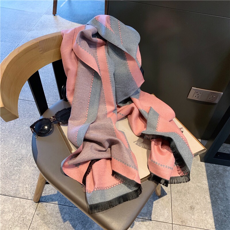 一欧美经典高端女围巾两用冬季百搭超大保暖