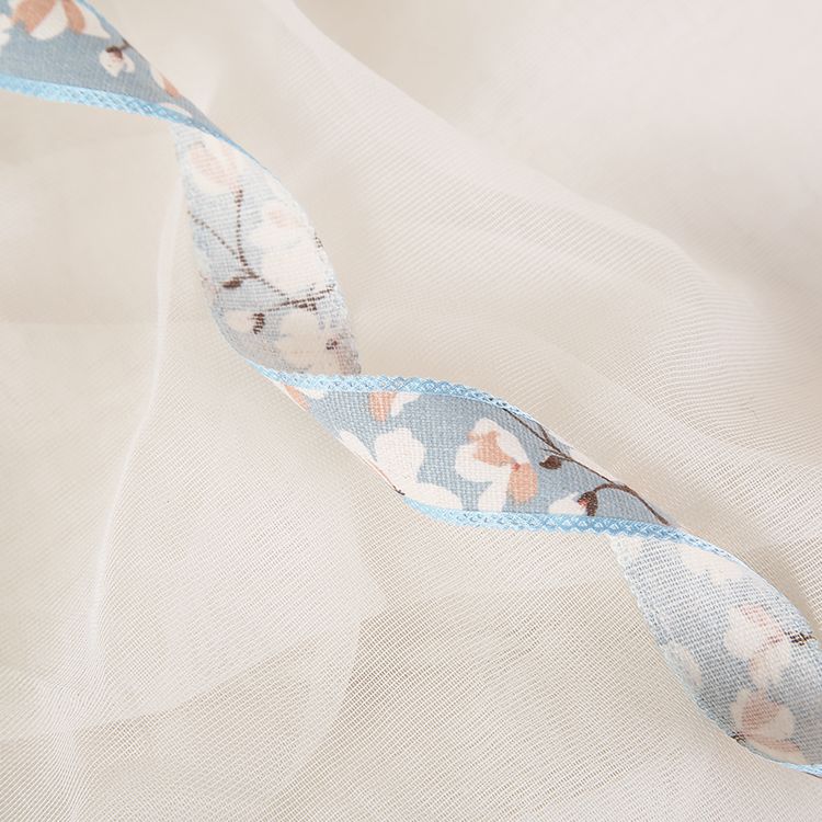 2.5cm cotton and linen plum blossom ultrasonic webbing, webbing ribbon accessories, webbing accessories, webbing handicrafts Application Scenario
