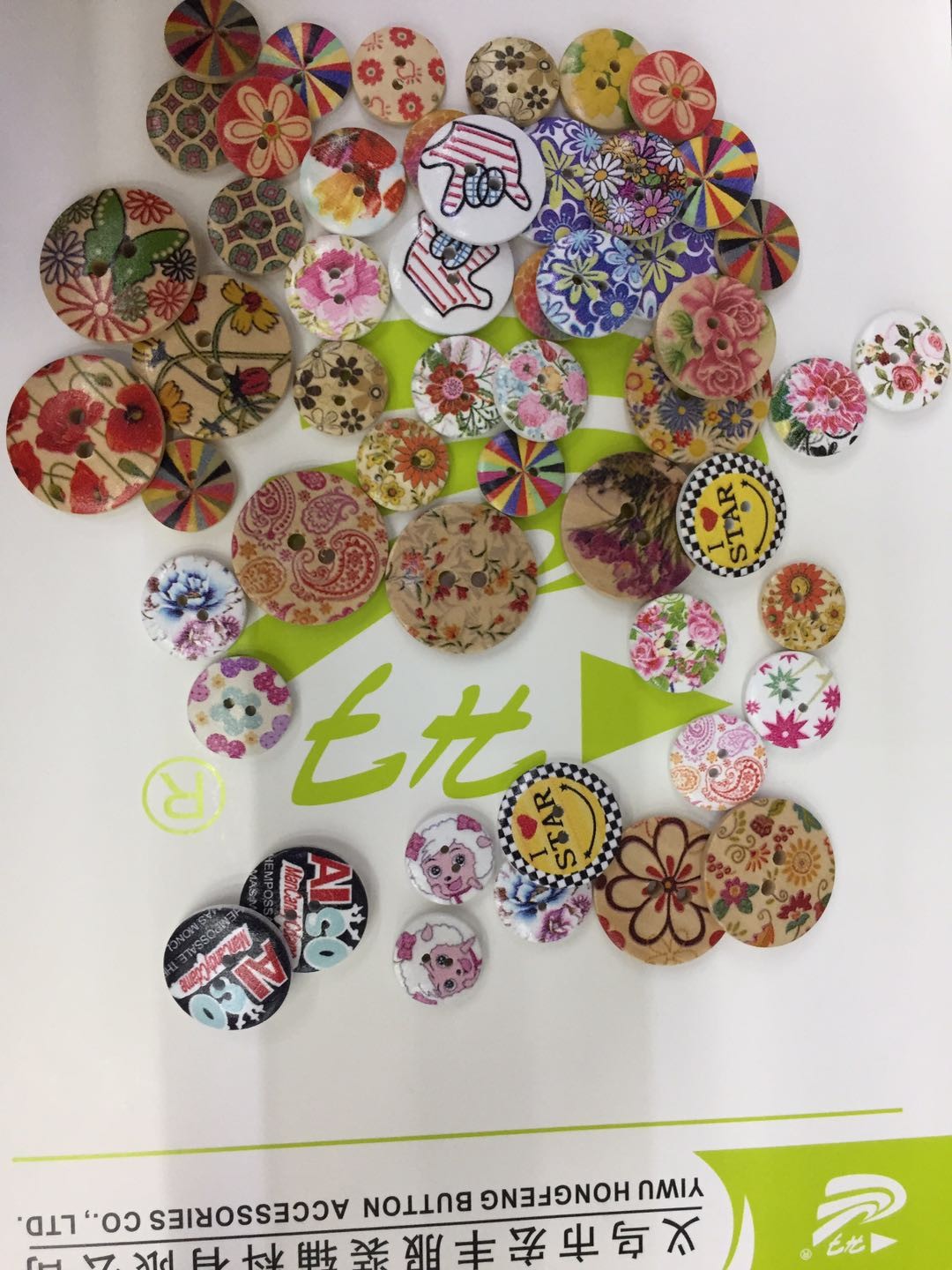圆形木头钮扣衬衫外套纽扣儿童衣服宝宝毛衣手工DIY装饰扣子详情4