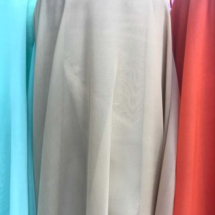 Chiffon cloth is light yellow thumbnail