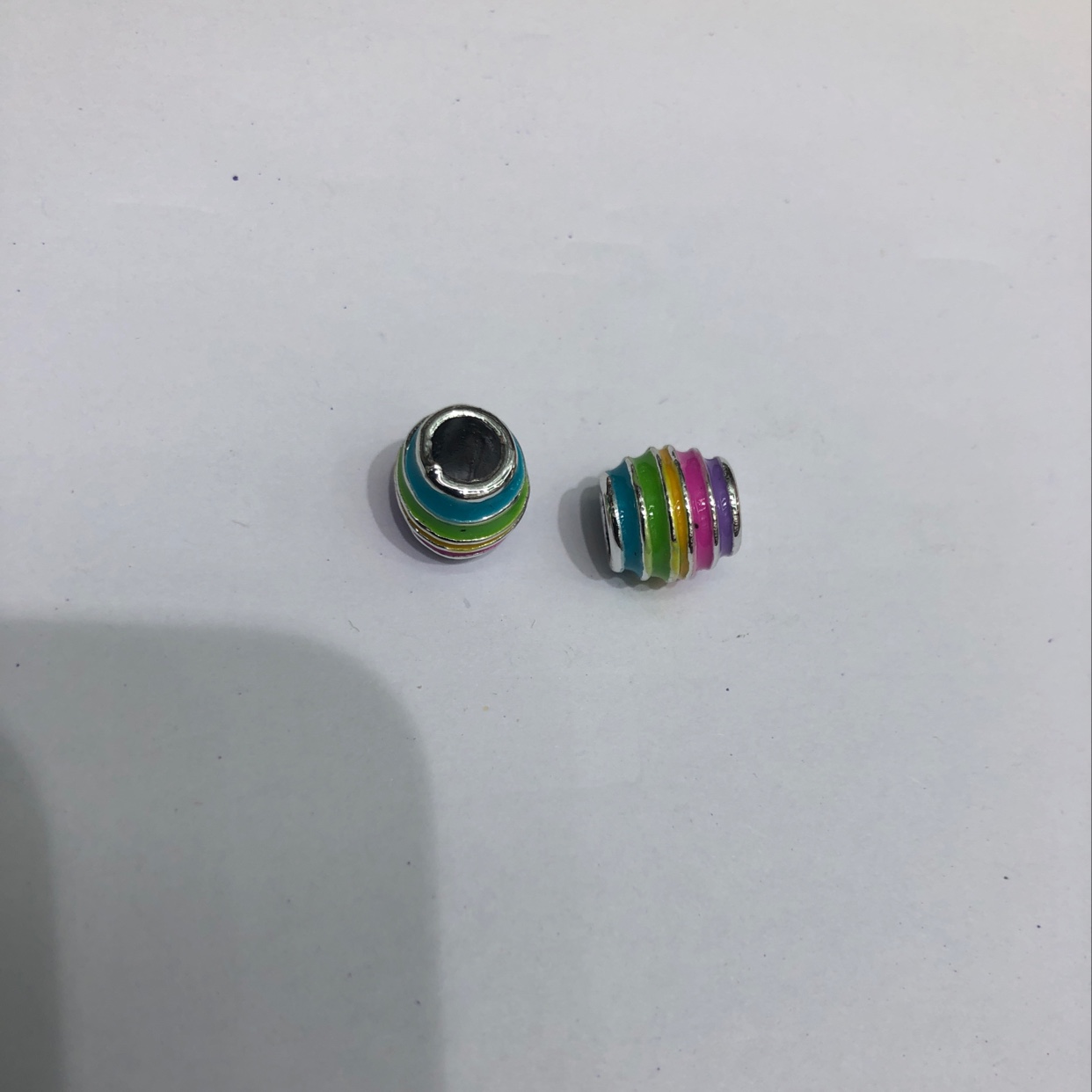 Passepartout, large pearl, rainbow column thumbnail
