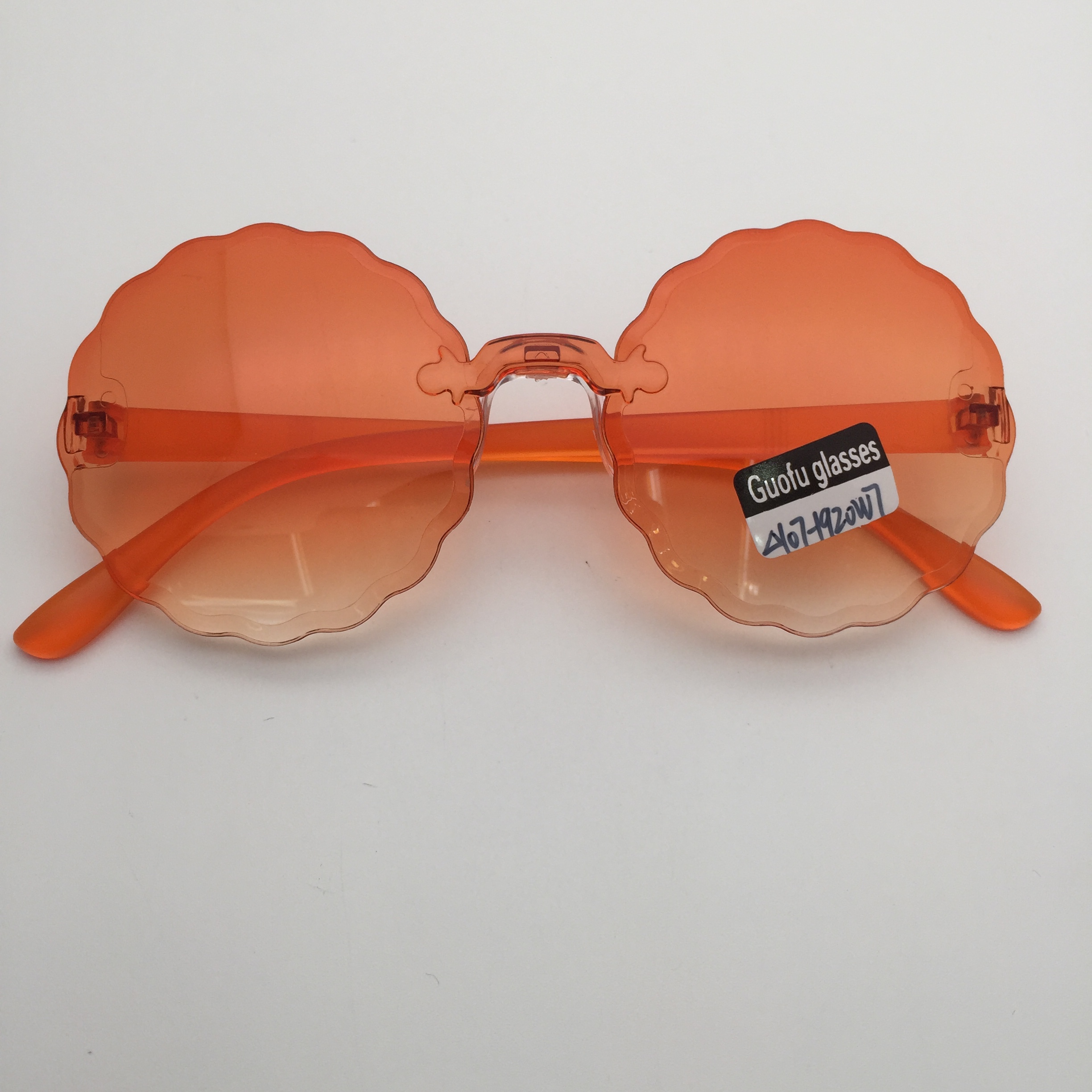 W7 children's sunglasses detail image 1