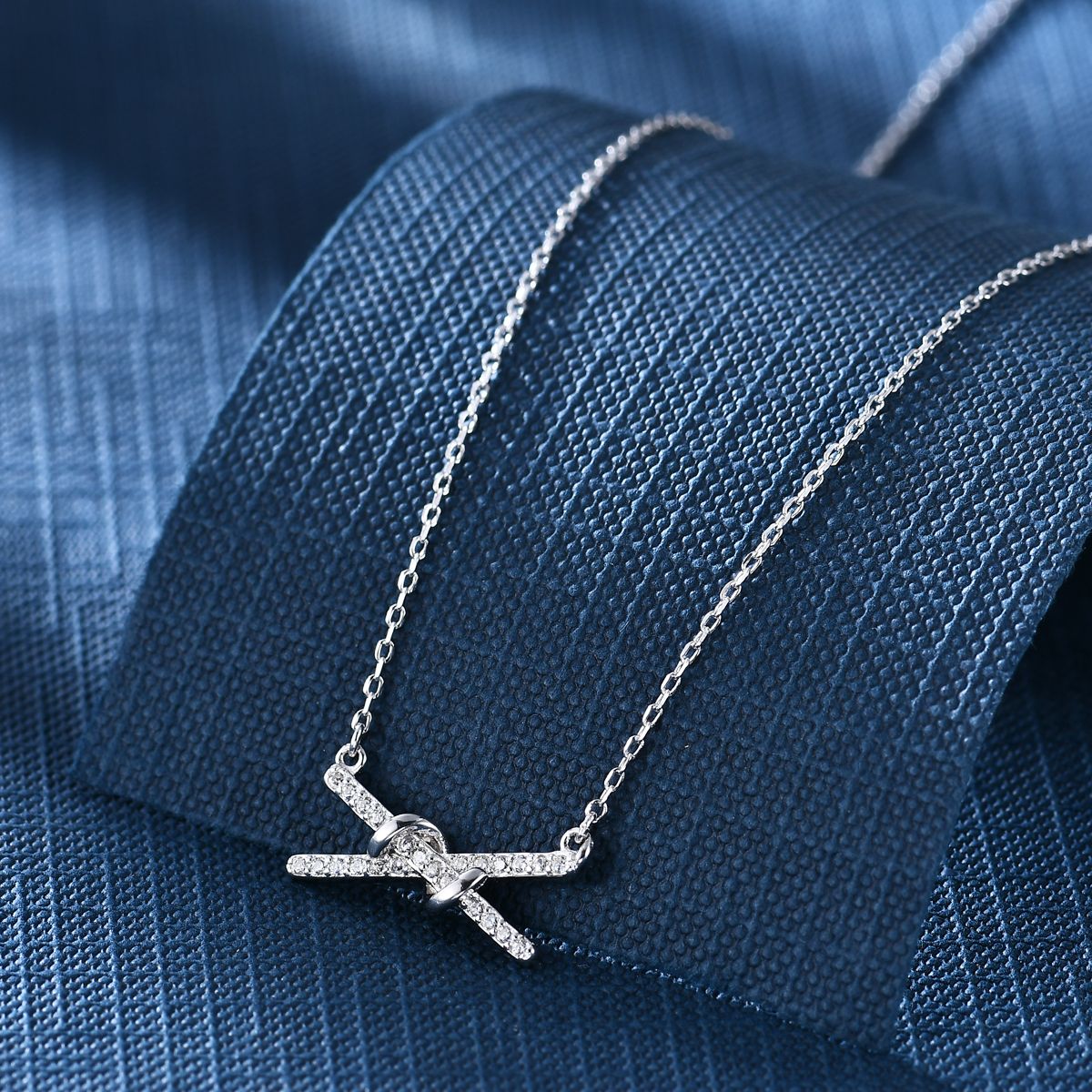 Anton Head Wolf S925 sterling silver personalized women's necklace, free shipping for orders starting from one piece