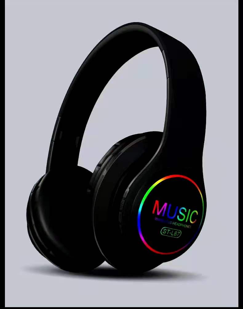 67 Over-ear Bluetooth headphones Item Picture