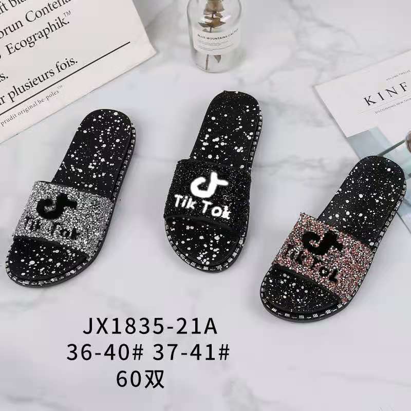 Pop Tiktok women's bright diamond slippers spray point women's slippers home drag out slippers