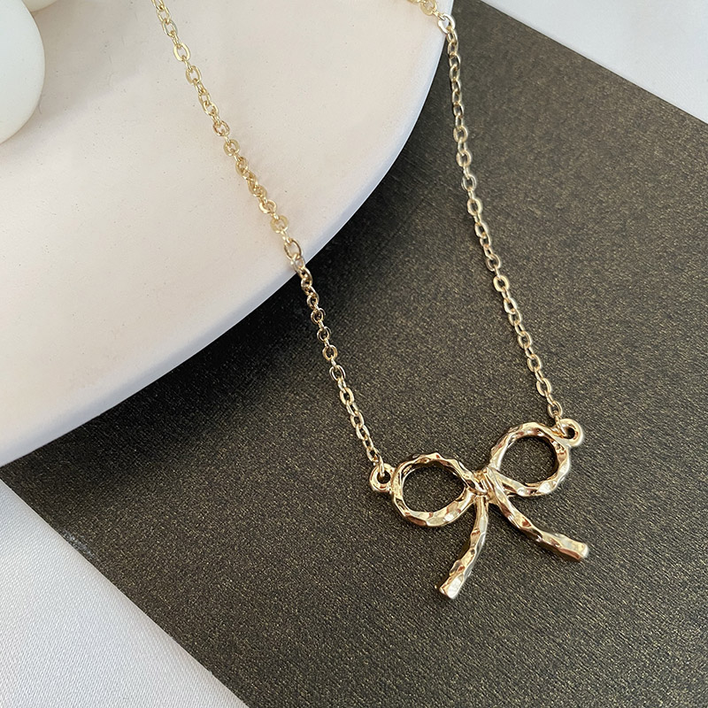 A new trendy bow necklace for women, a cold and elegant style on Instagram, and a popular collarbone chain undefined