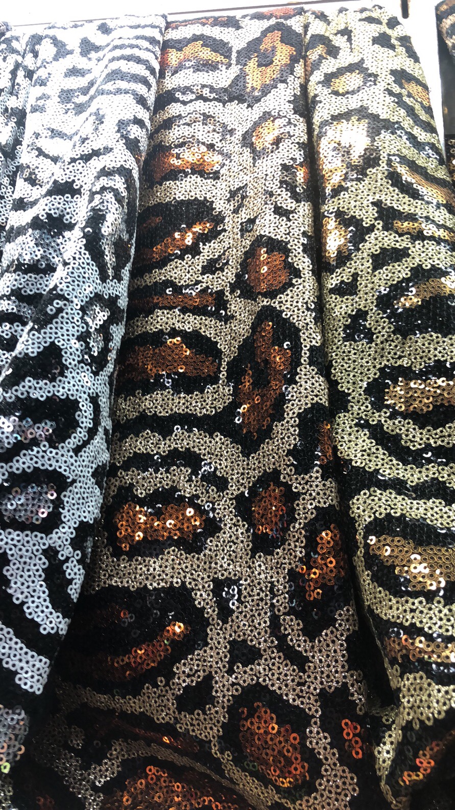 Sequined Leopard Print Specification drawing